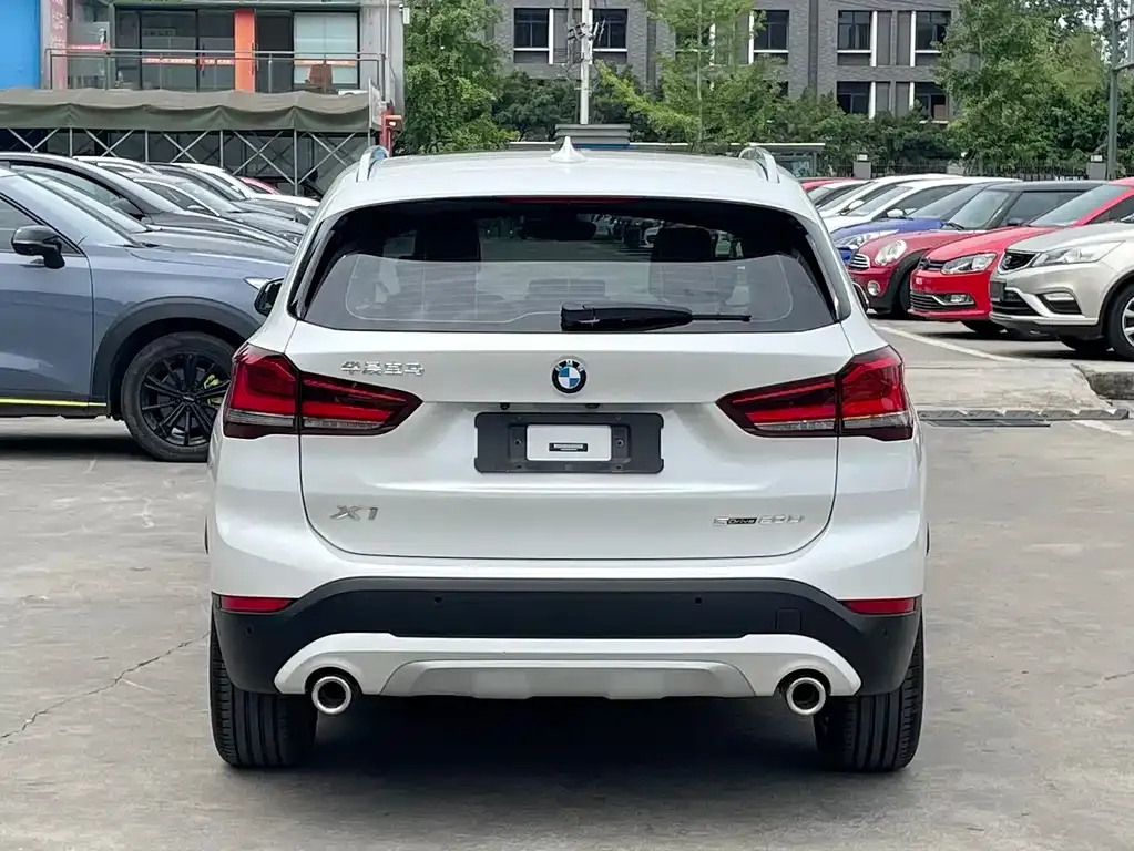 BMW X1 — фото 3