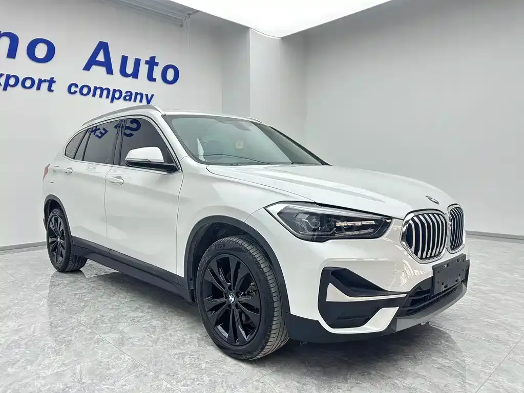 BMW X1 — фото 5