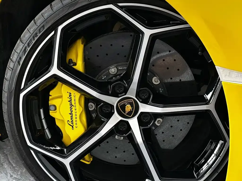 Lamborghini Huracan — фото 8