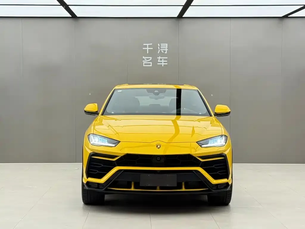 Lamborghini Urus — фото 3