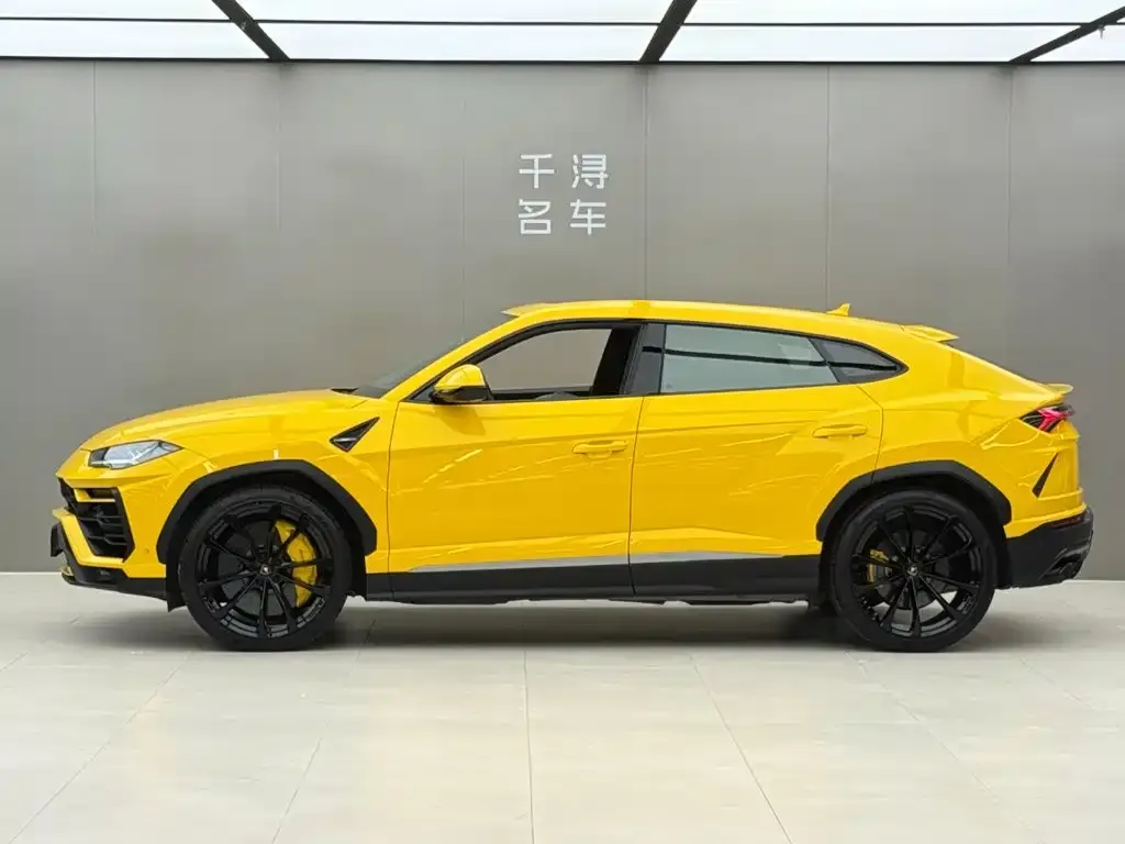 Lamborghini Urus — фото 2