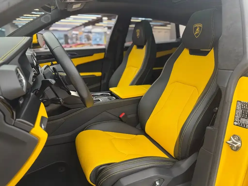Lamborghini Urus — фото 10