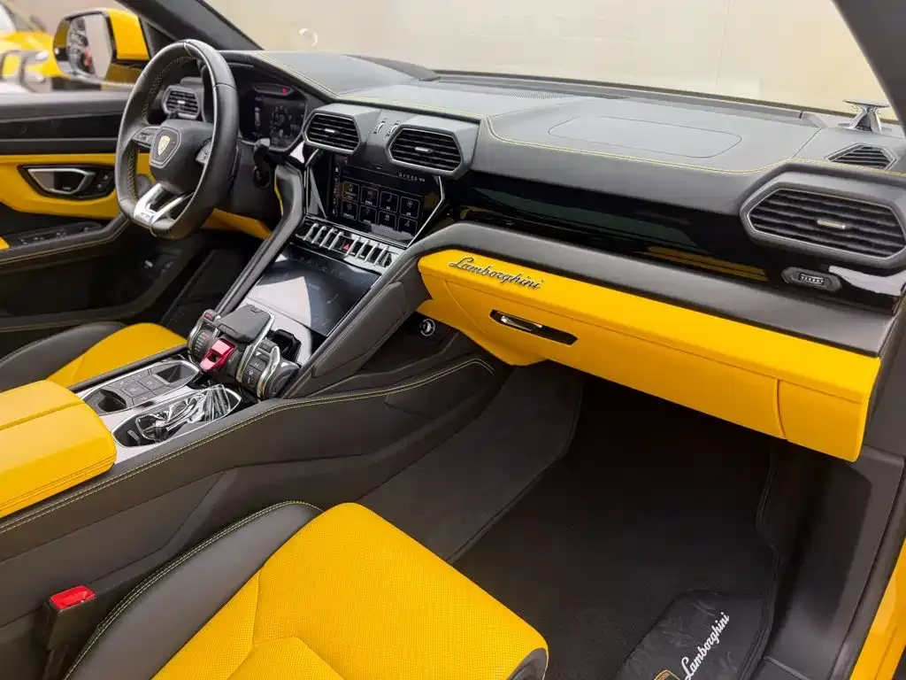 Lamborghini Urus — фото 8