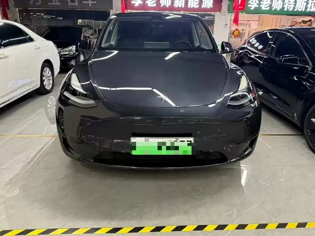 Tesla Model Y — фото 5