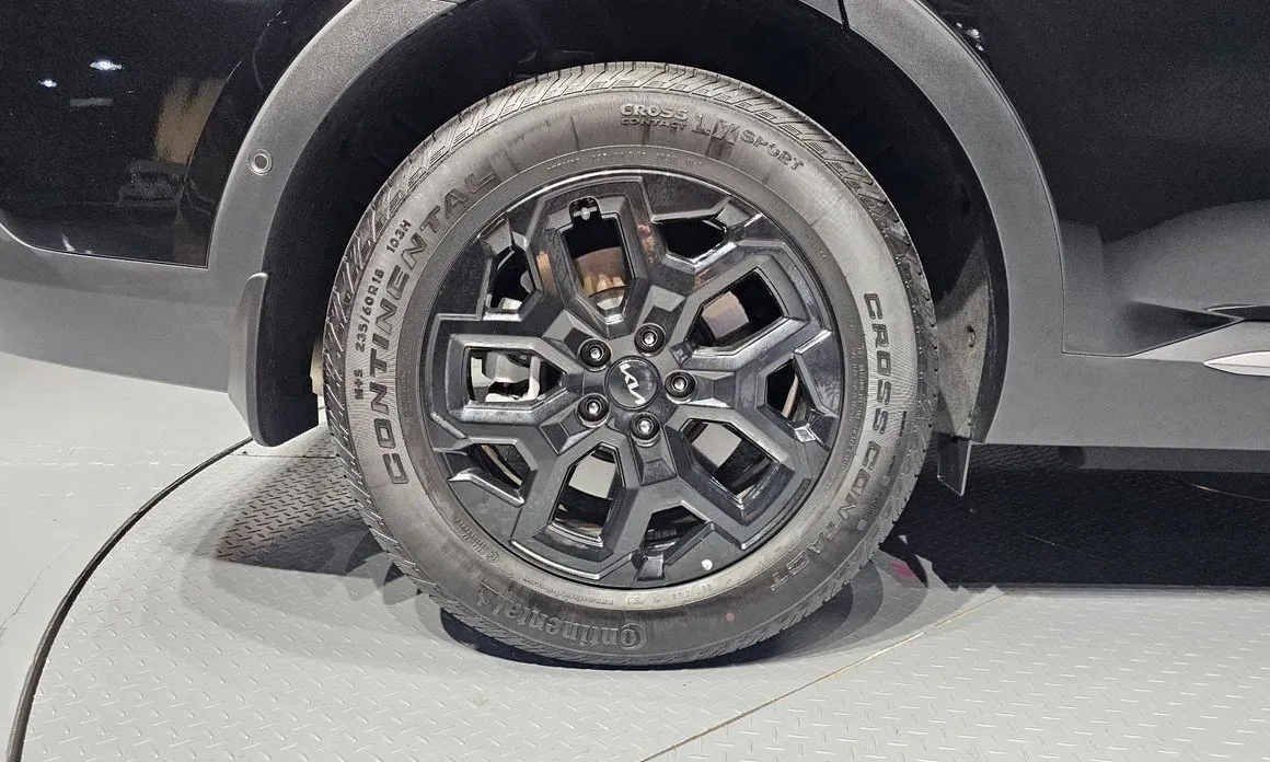 Kia Sorento — фото 4