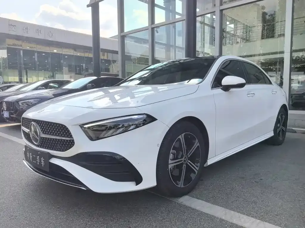 Mercedes-Benz A-Class — фото 1