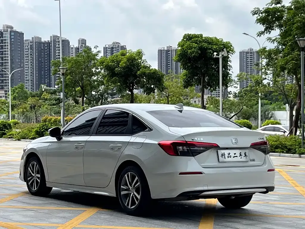 Honda Civic — фото 7