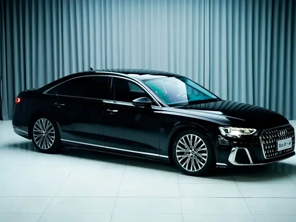 Audi A8 — фото 6