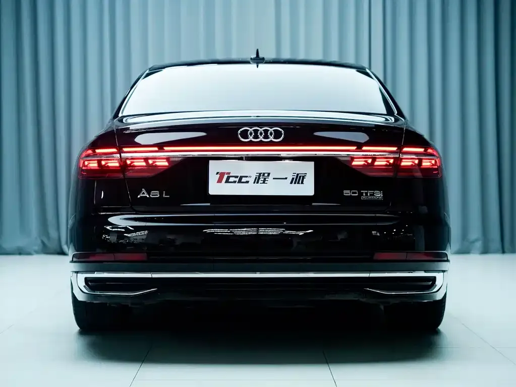 Audi A8 — фото 8