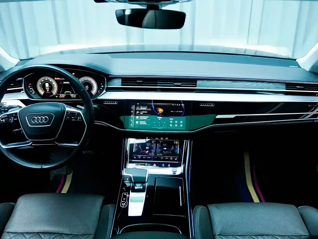 Audi A8 — фото 5