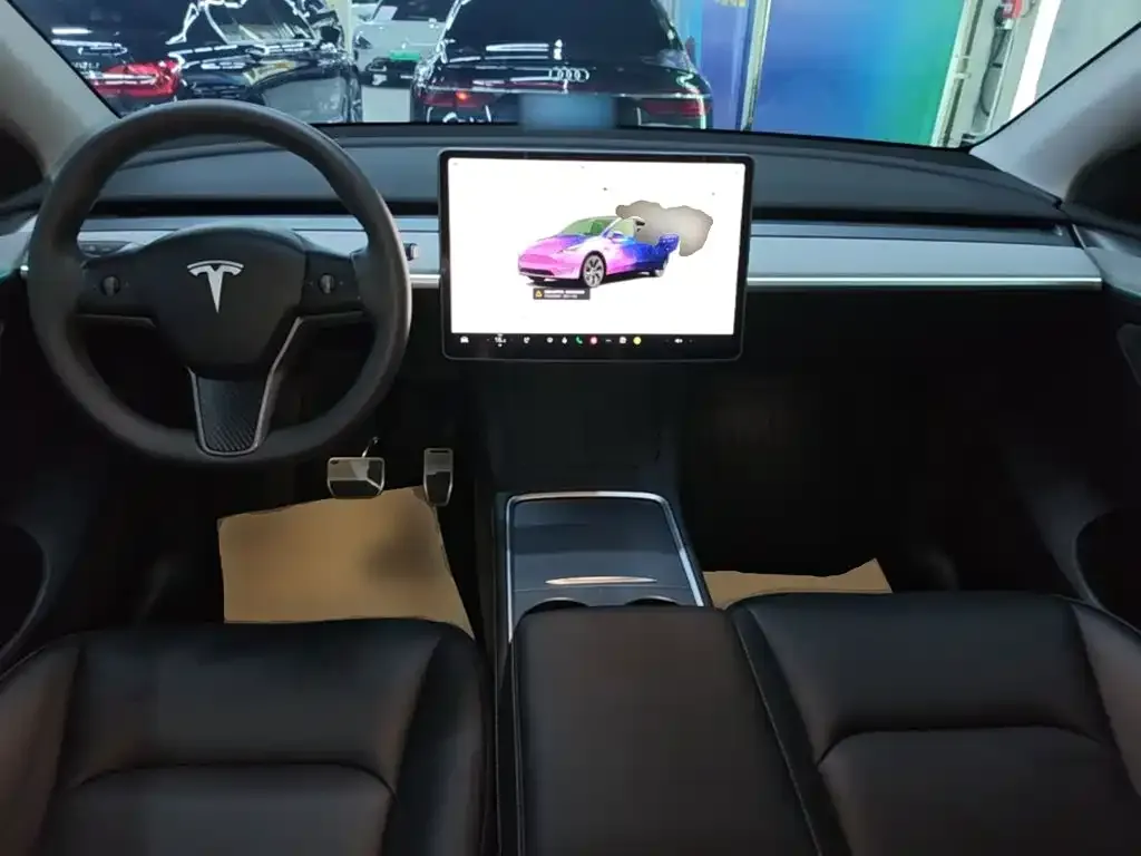 Tesla Model Y — фото 4