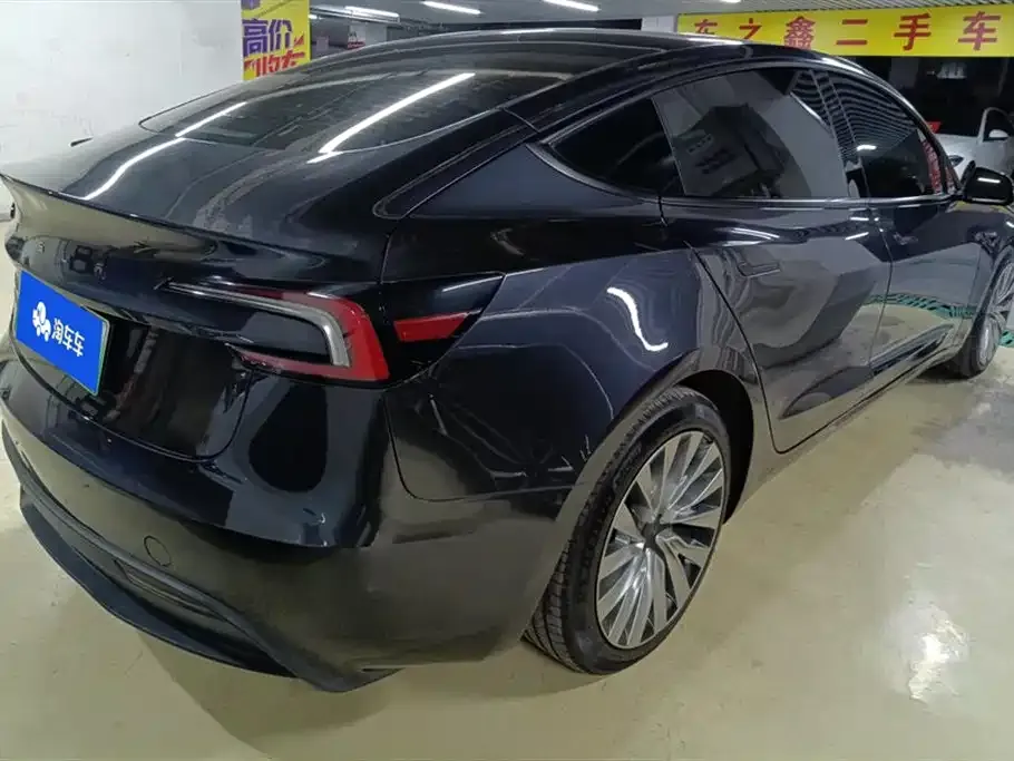Tesla Model 3 — фото 2