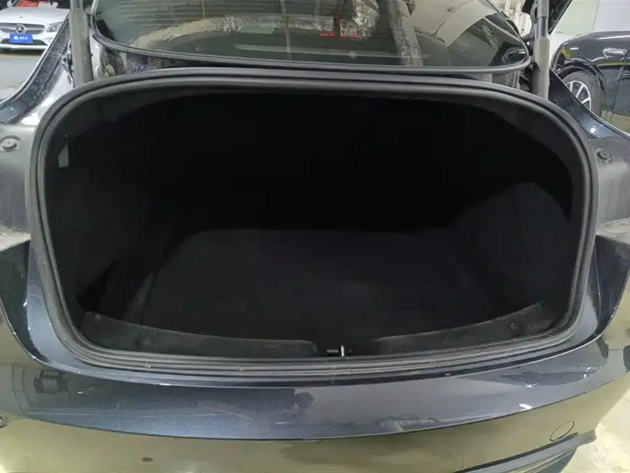 Tesla Model 3 — фото 6