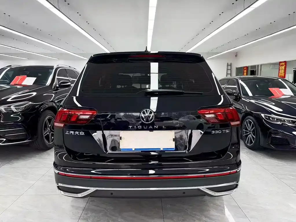 Volkswagen Tiguan L — фото 8