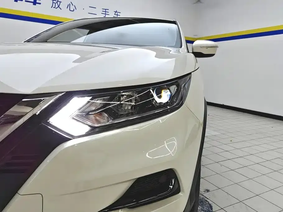 Nissan Qashqai — фото 6