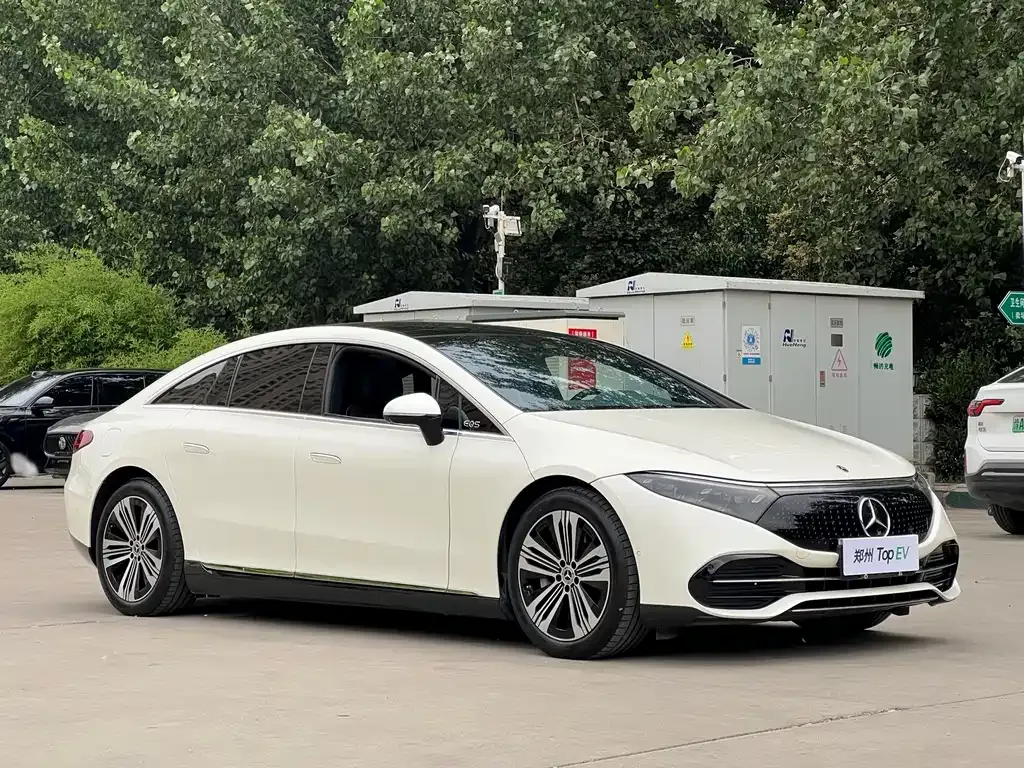 Mercedes-Benz EQS — фото 10