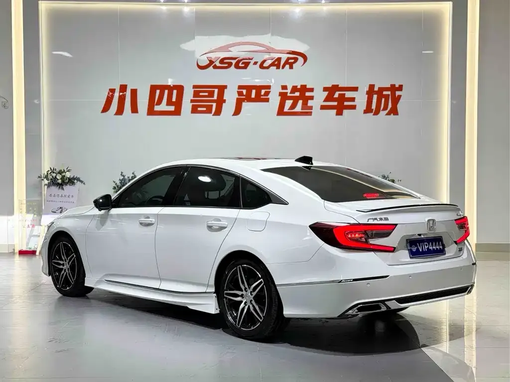 Honda Accord — фото 6