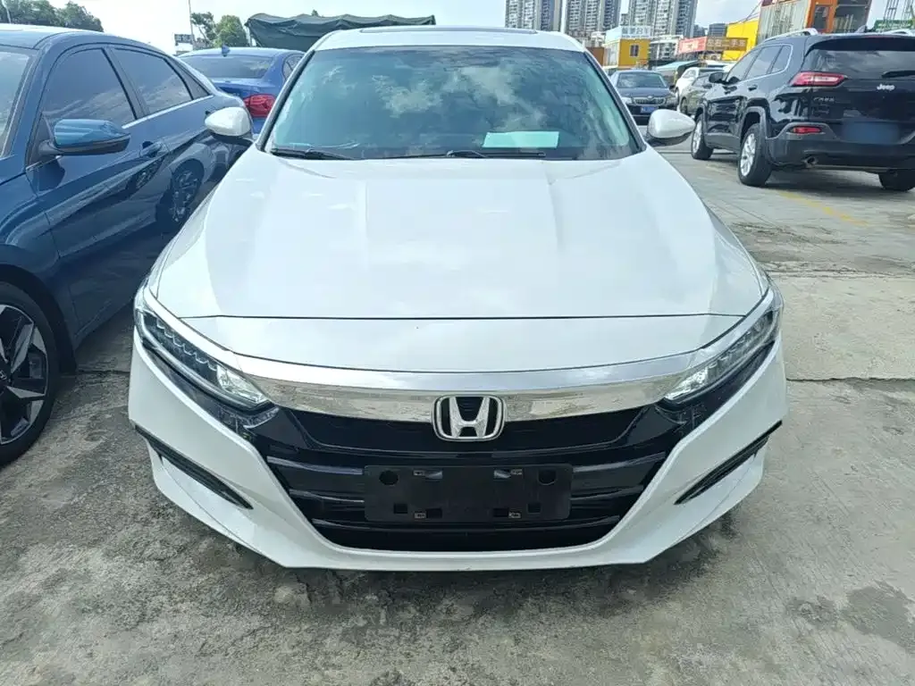 Honda Accord — фото 4