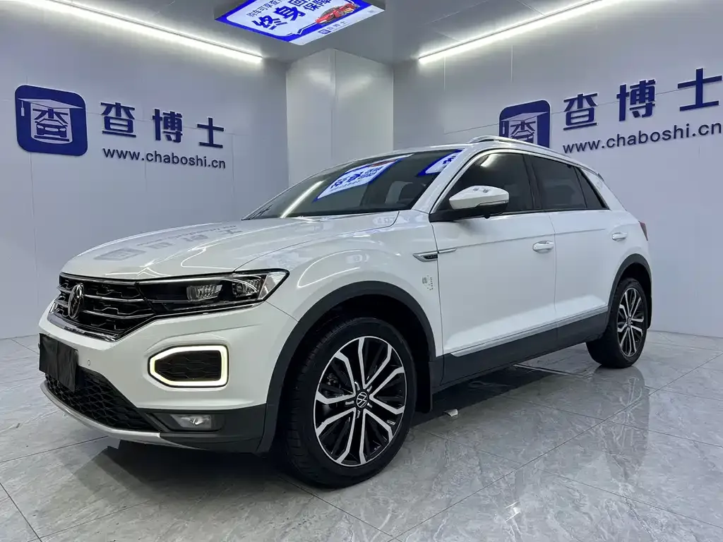 Volkswagen T-Roc — фото 1
