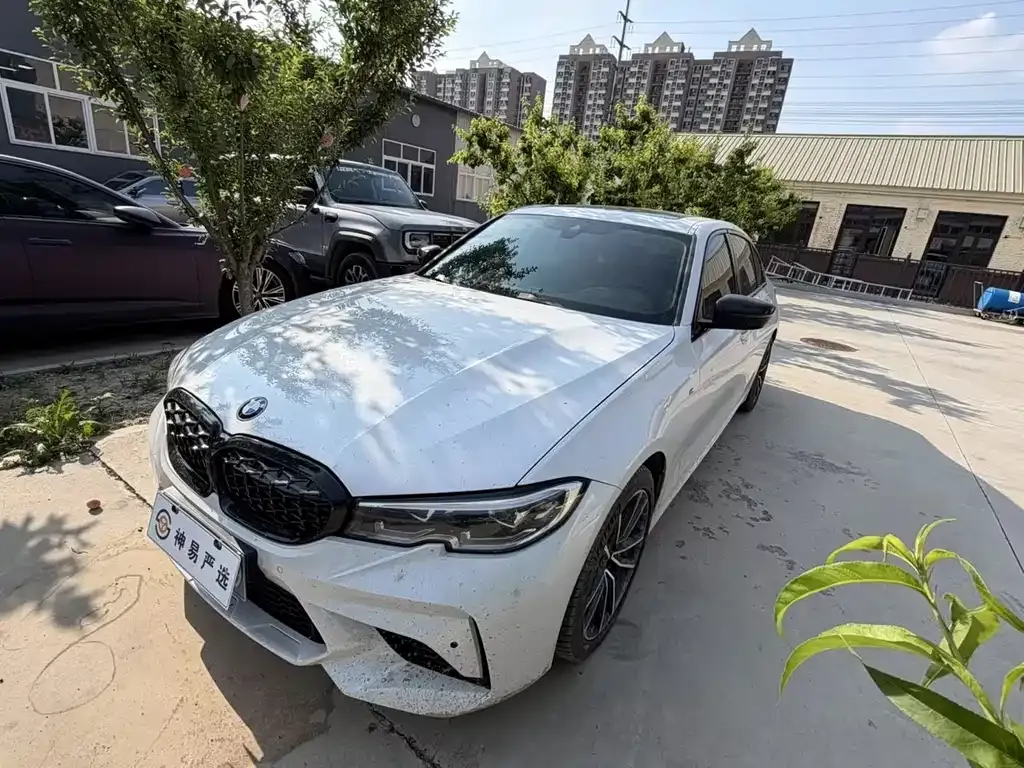 BMW 3 Series — фото 1