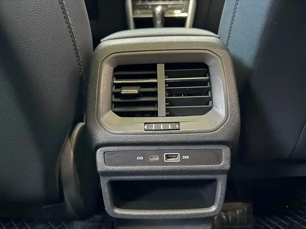 Volkswagen Tharu — фото 6