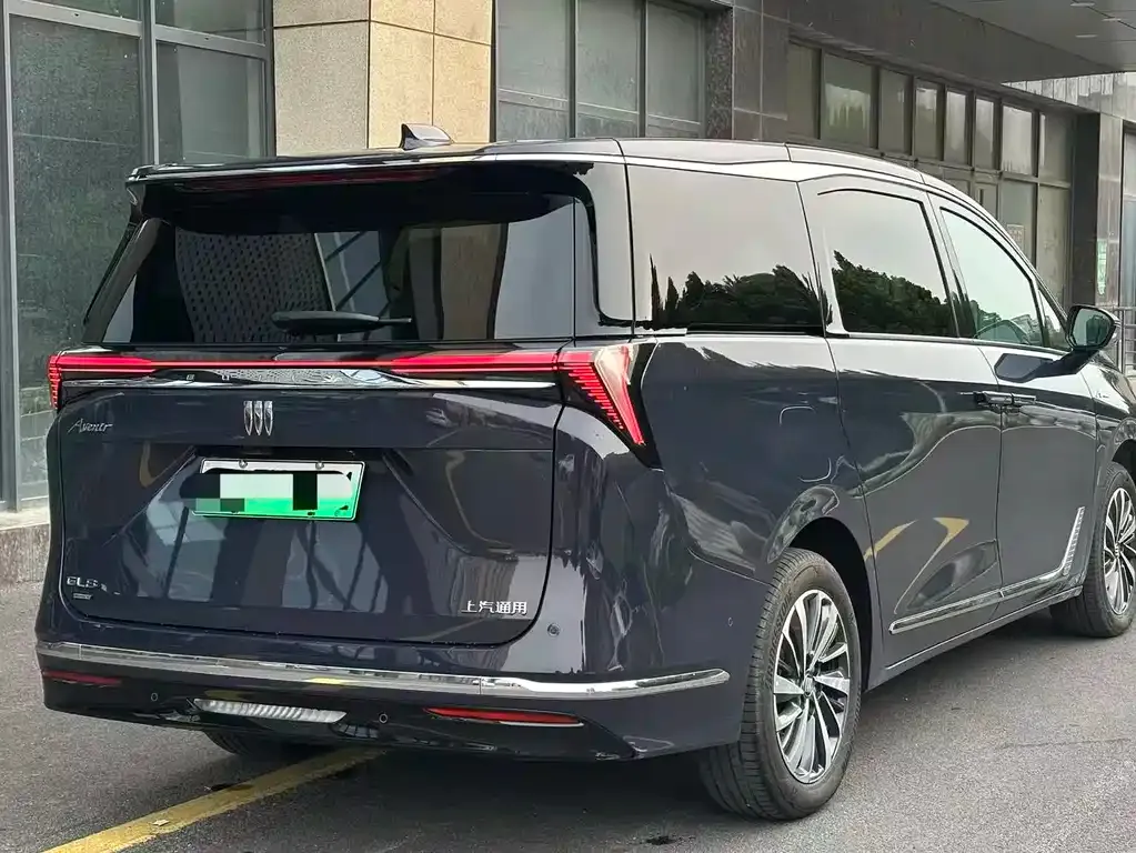 Buick GL8 Hybrid — фото 4