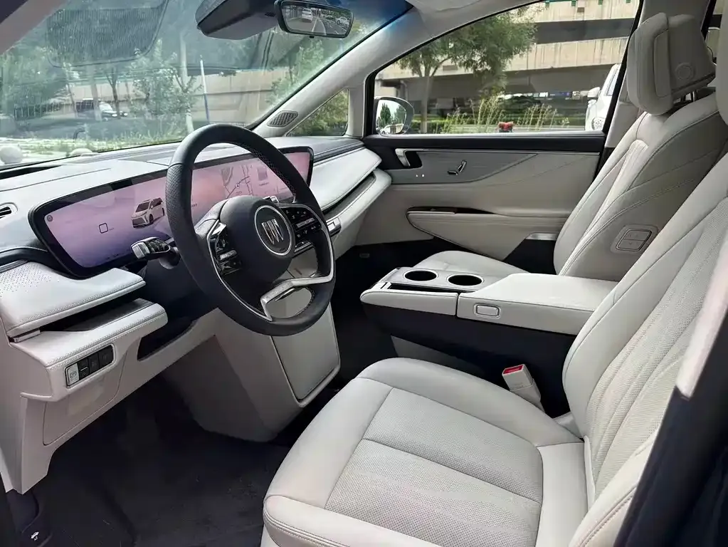 Buick GL8 Hybrid — фото 5