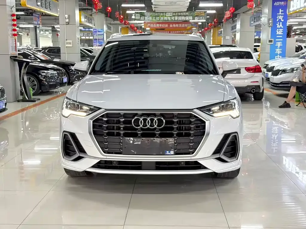 Audi Q3 — фото 6