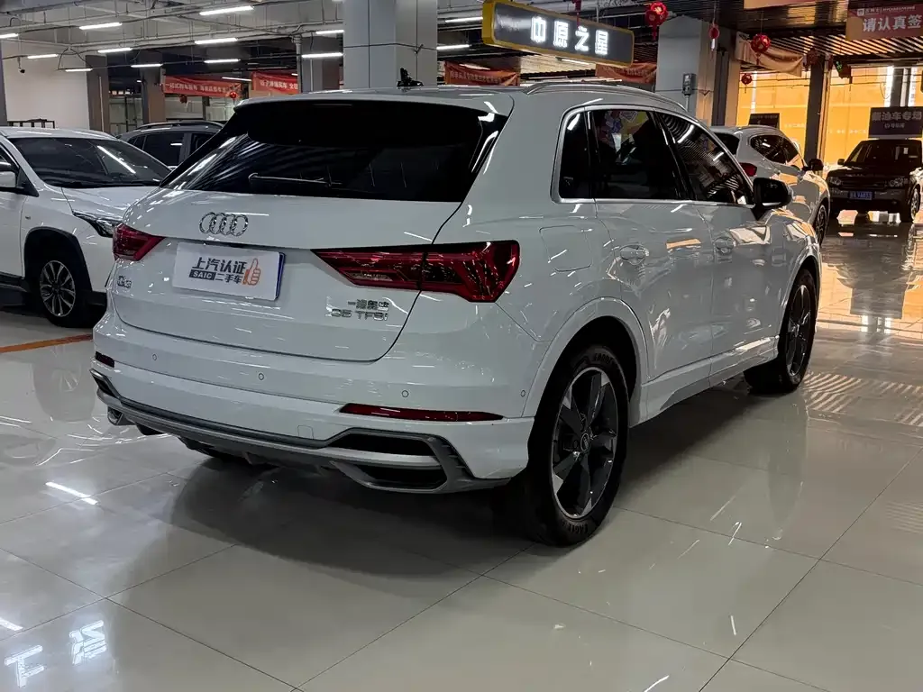 Audi Q3 — фото 2