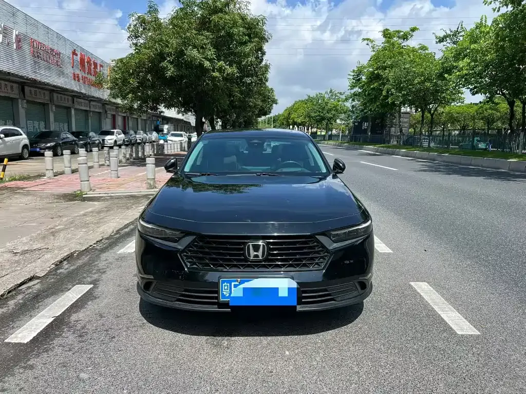 Honda Accord — фото 6