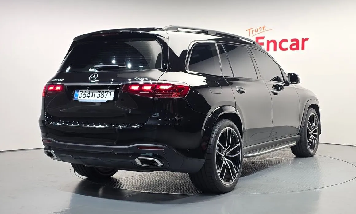 Mercedes-Benz GLS-Class — фото 10