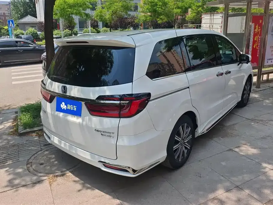 Honda Odyssey 2023 из CN, фото 4