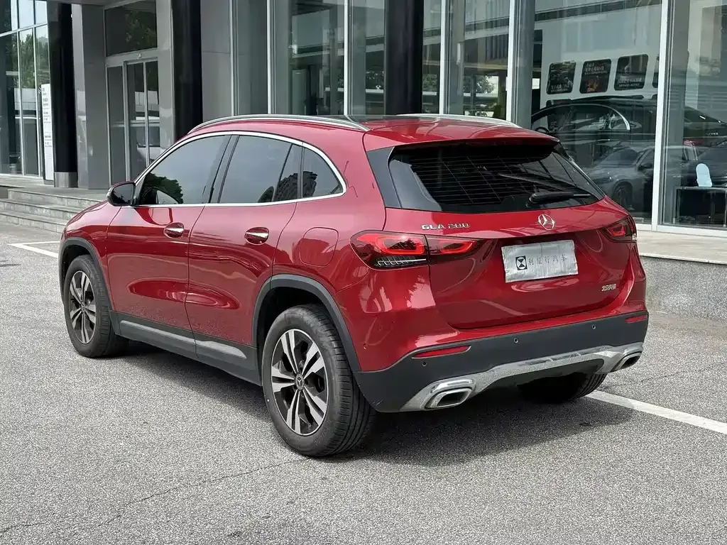 Mercedes-Benz GLA — фото 9