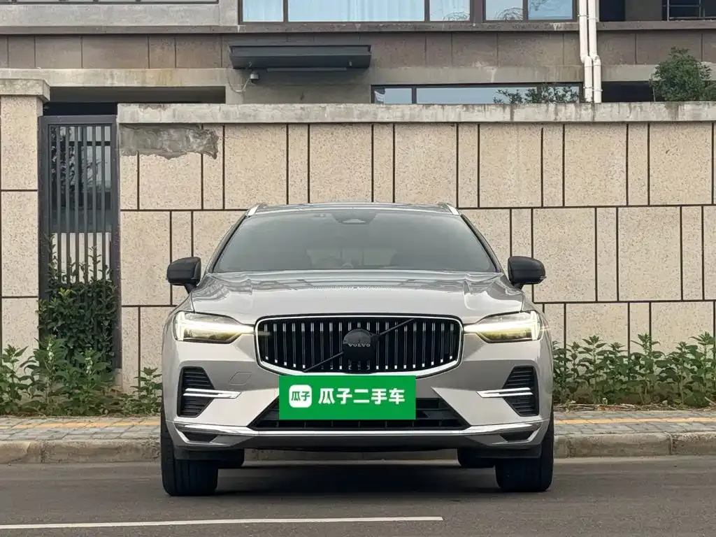 Volvo XC60 — фото 4