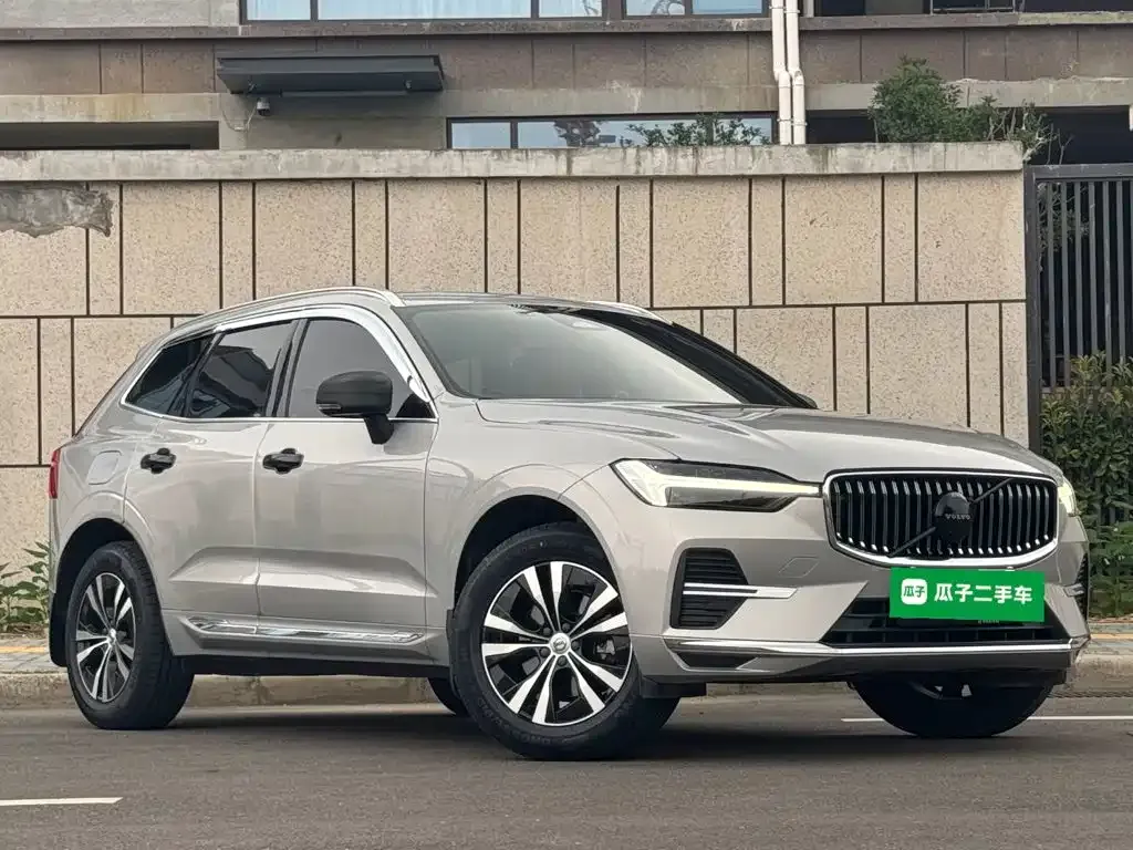 Volvo XC60 — фото 5