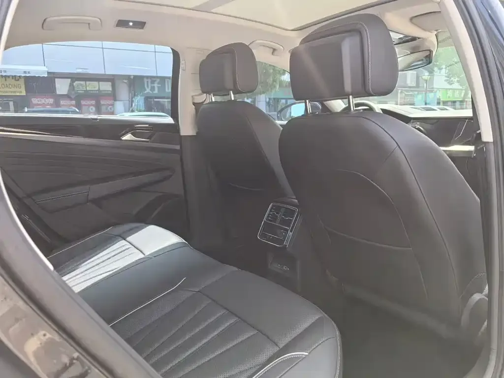 Volkswagen Passat — фото 2
