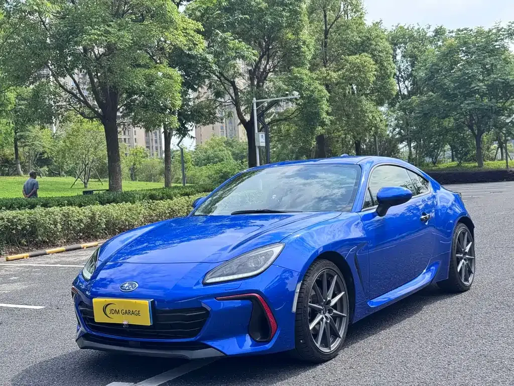 Subaru BRZ — фото 1