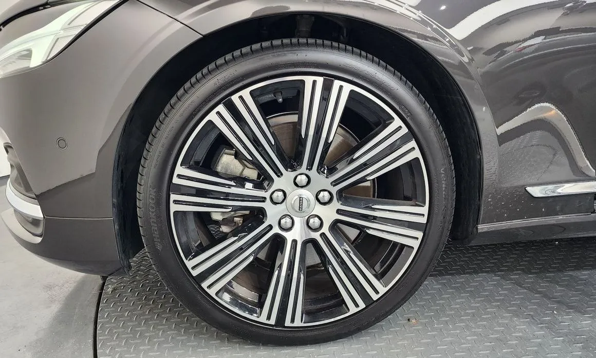 Volvo S90 — фото 10