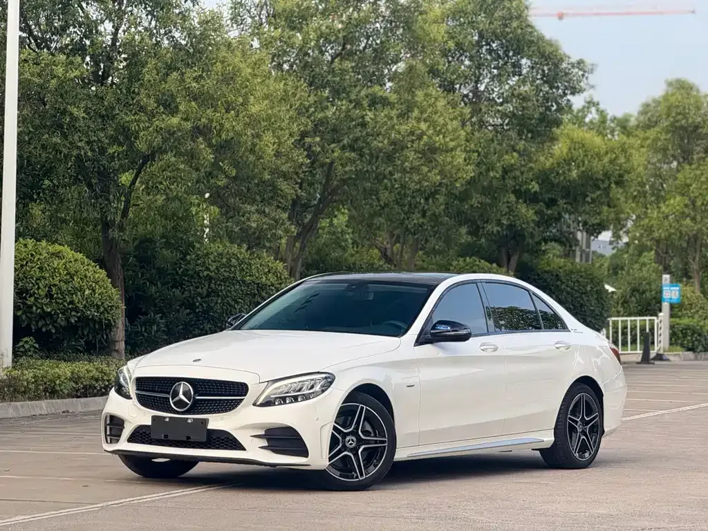Mercedes-Benz C-Class — фото 1