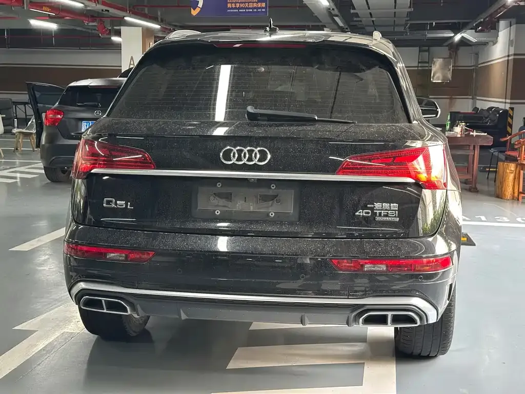 Audi Q5L — фото 4