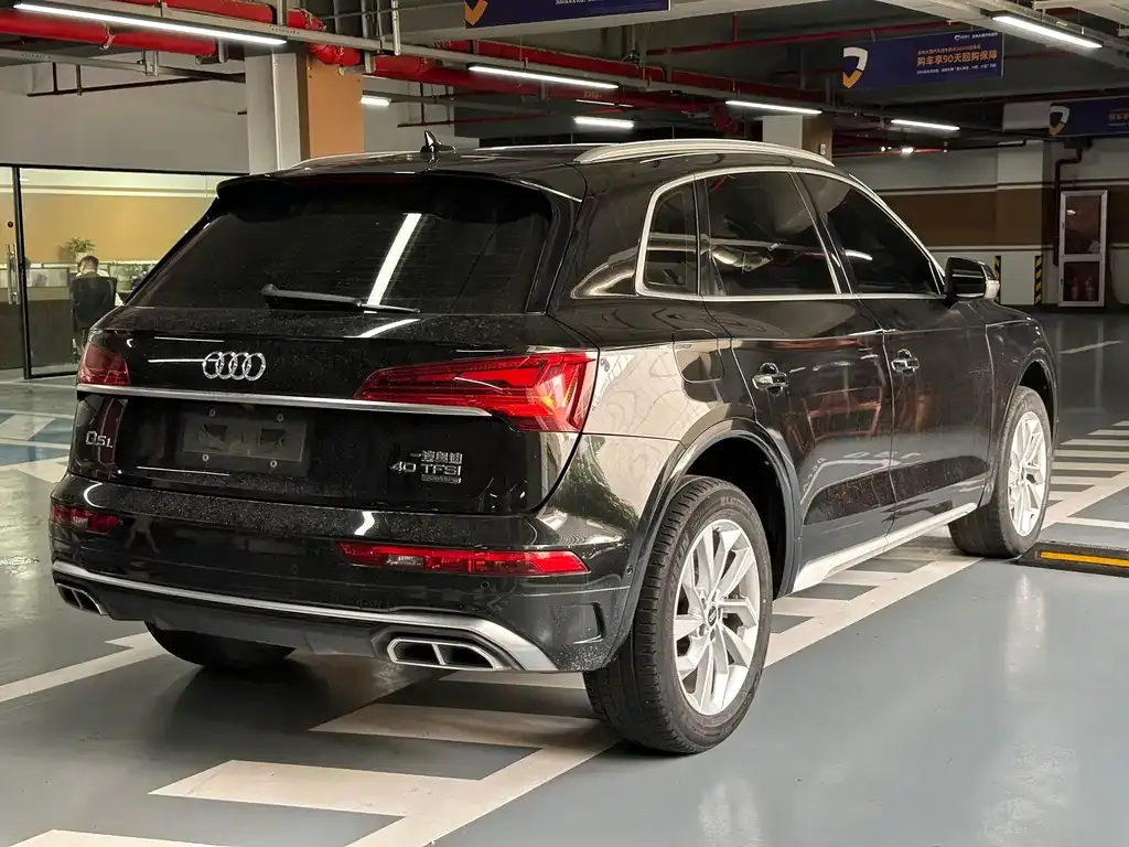 Audi Q5L — фото 5