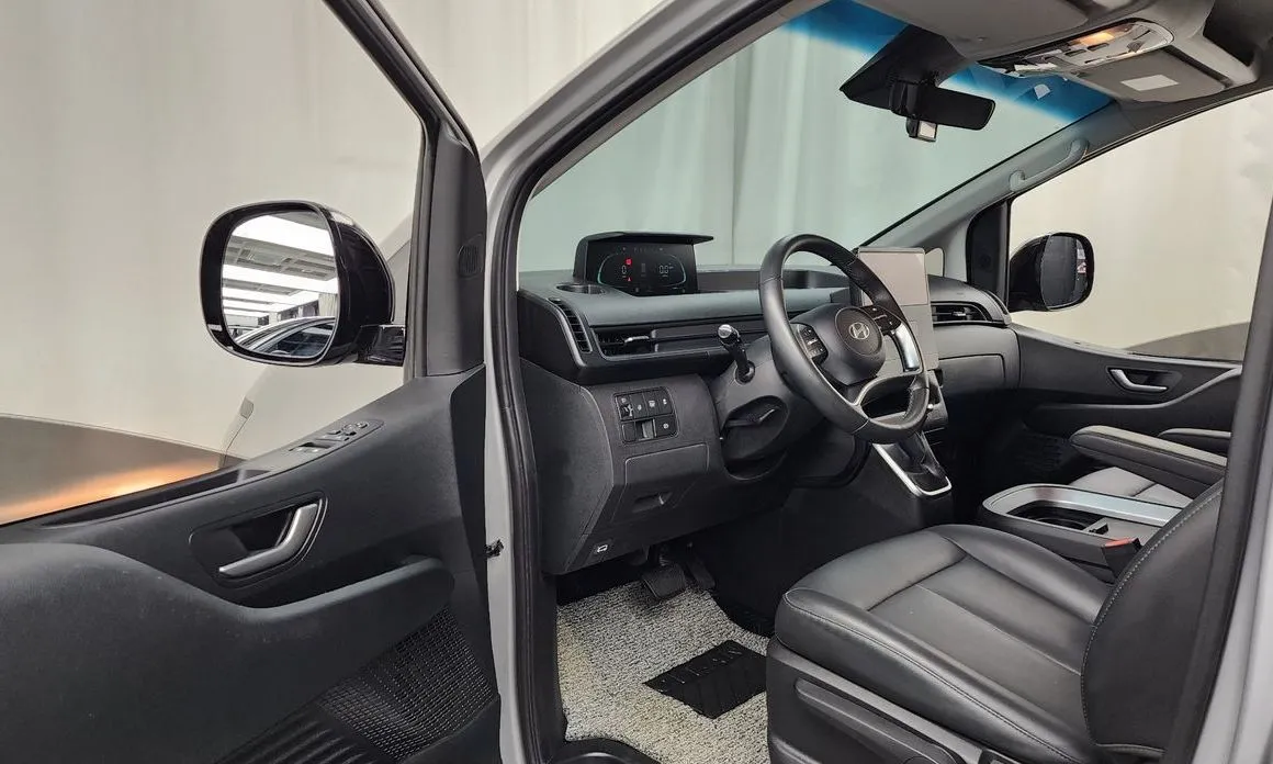 Hyundai Staria 2025 из KR, фото 4