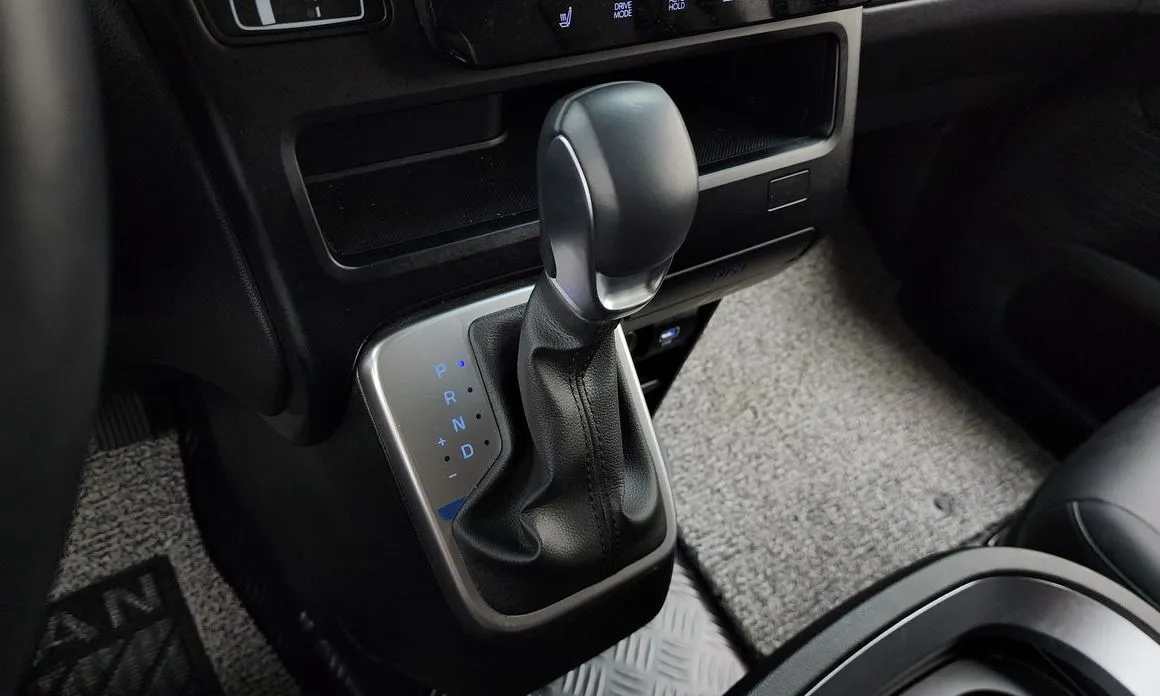 Hyundai Staria 2025 из KR, фото 7