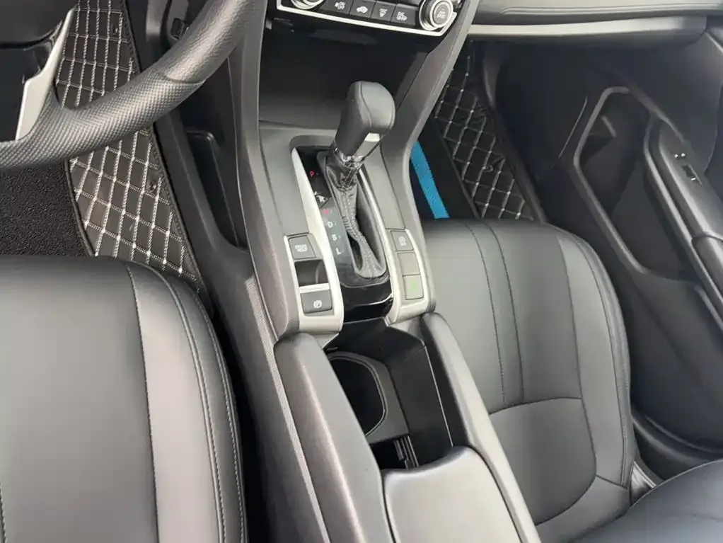 Honda Civic — фото 5
