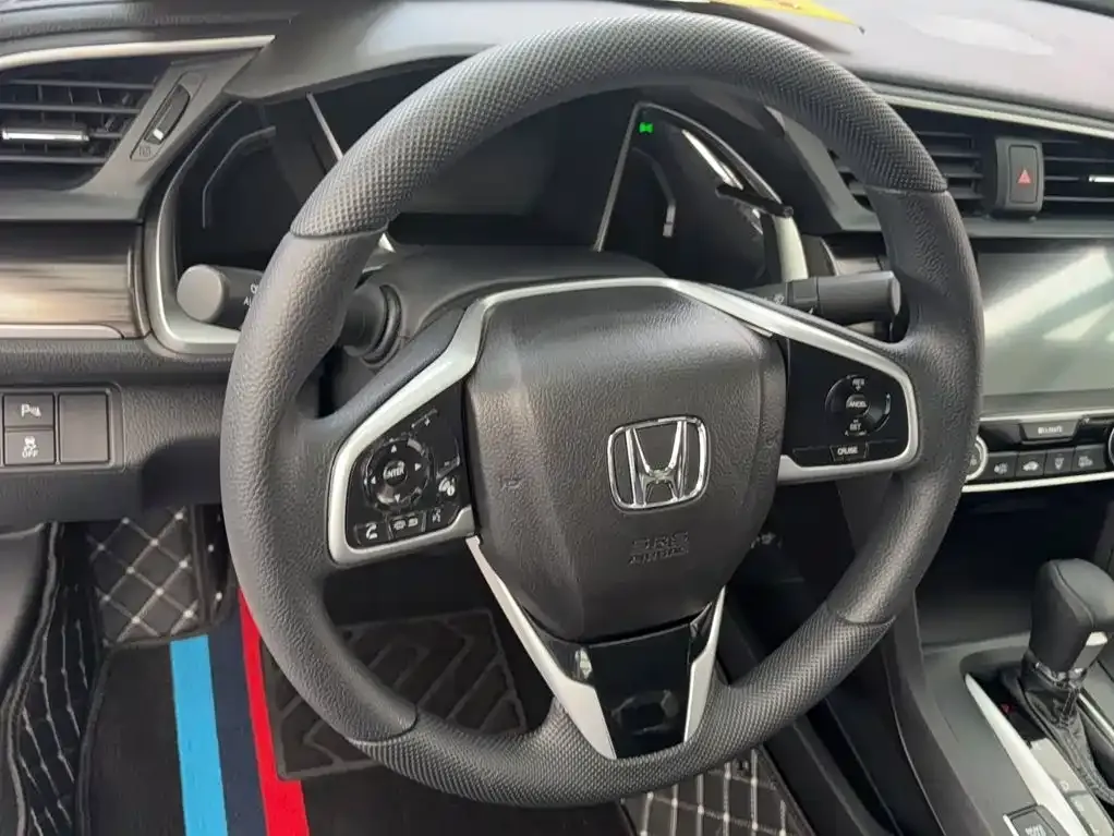 Honda Civic — фото 8
