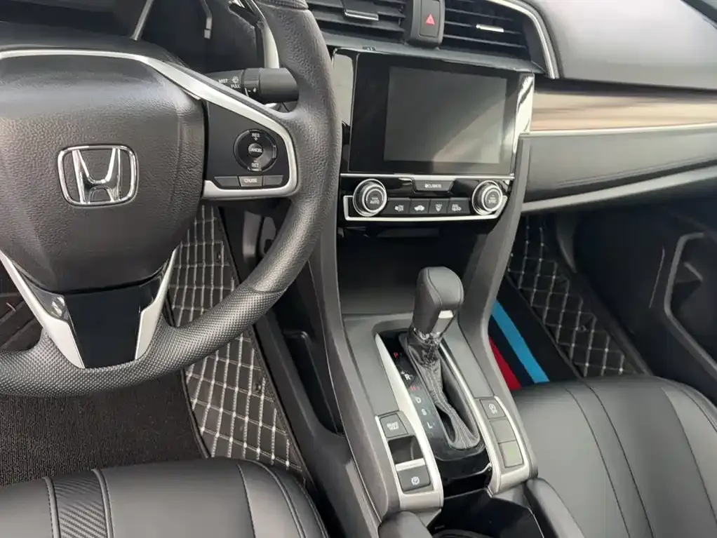 Honda Civic — фото 3