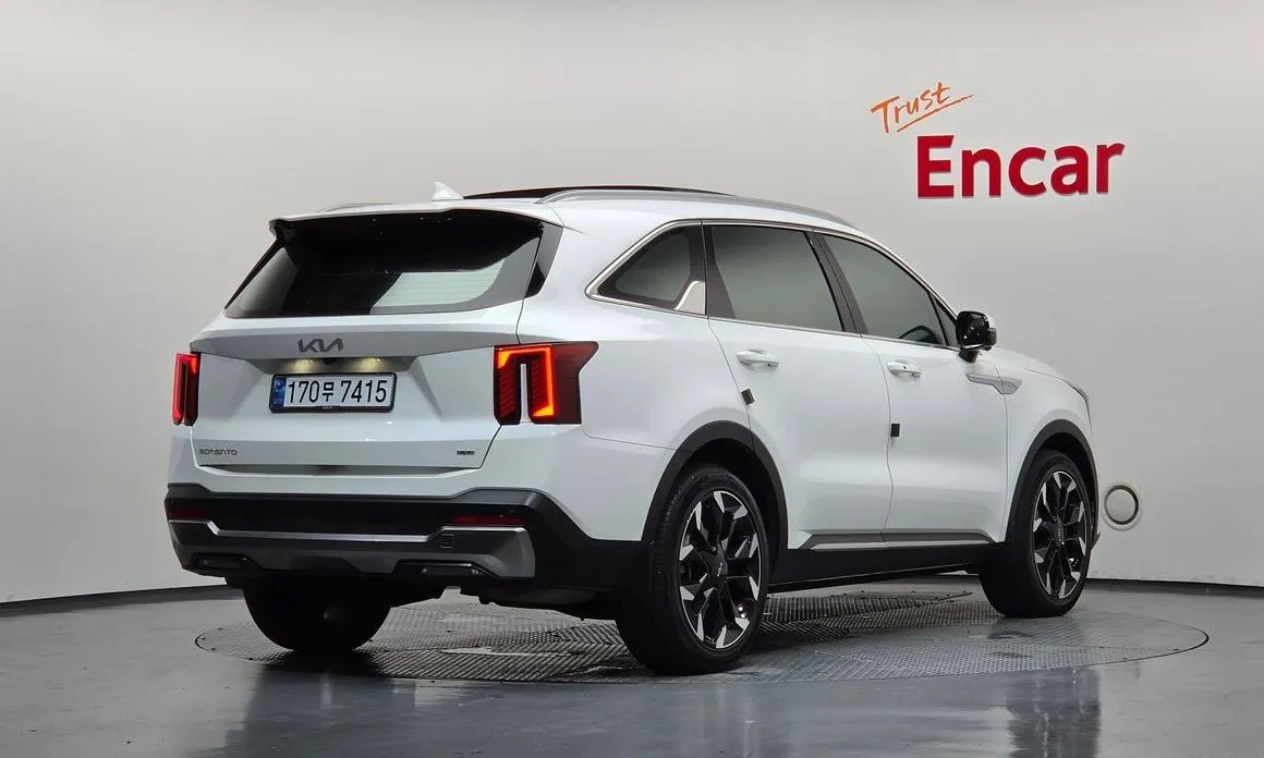 Kia Sorento — фото 5
