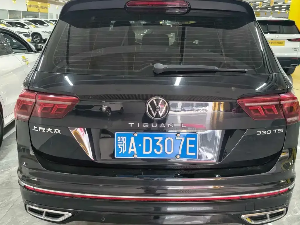 Volkswagen Tiguan L — фото 3