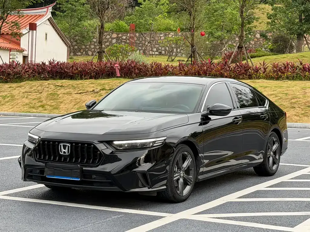 Honda Inspire — фото 1