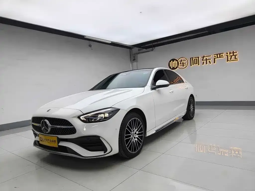 Mercedes-Benz C-Class — фото 1